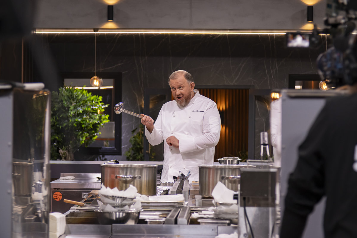 Премьера шоу Константина Ивлева «Полная посадка» состоится на телеканале «Пятница!» 17 сентября