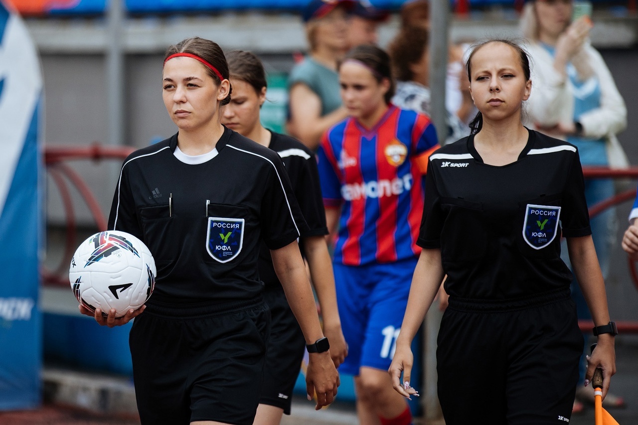 ЦСКА принимает «Мастер-Сатурн», «Краснодар» даст бой «Чертаново»: смотрим полуфиналы женской ЮФЛ U-16 на каналах «Футбольный» и «Спортивный»