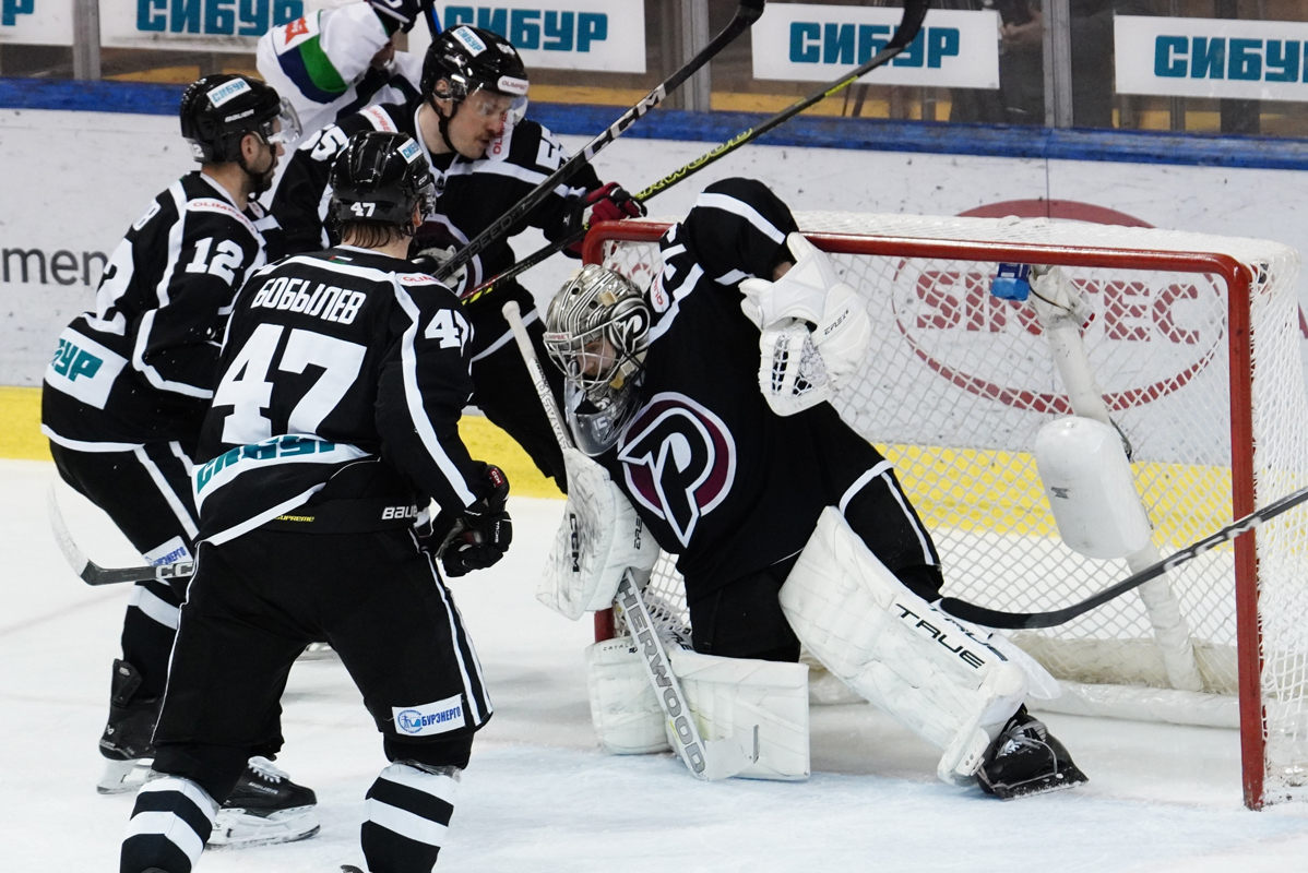 Хоккей под открытым небом: не пропустите матч «Русской классики ВХЛ» АКМ – «Рубин» на телеканале «Триколор Спорт 8»