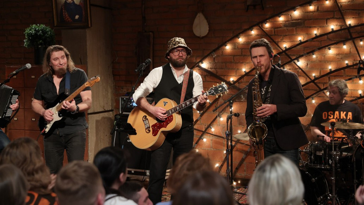 НТВ покажет не вышедшие ранее выпуски «Однажды…» и «Квартирника у Маргулиса» про фильм «Летучий корабль»