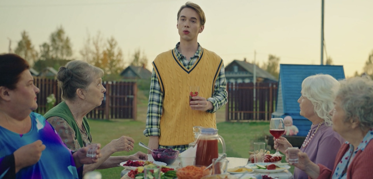 «Про то самое» и не только: в каких фильмах мы видели Дениса Власенко – от дебютных ролей до главных героев