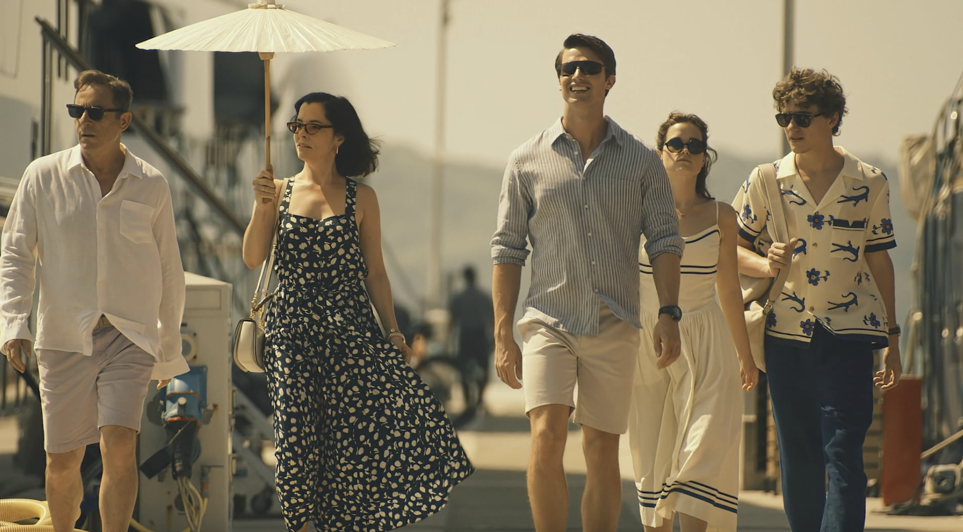 Смертельный смузи и три пистолета: чем закончился третий сезон сериала «Белый лотос»