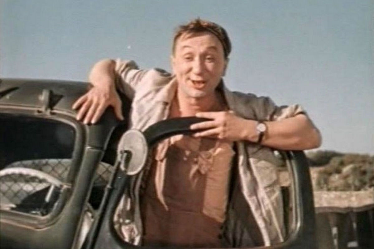 Это дороже сокровищ: музыкальная комедия «Не имей сто рублей» на канале «Советская киноклассика» рассказывает о поездке краеведа за кладом