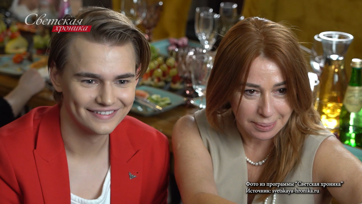 Отдых звезд и продолжение истории с квартирой Долиной: на Пятом канале – новый выпуск «Светской хроники»