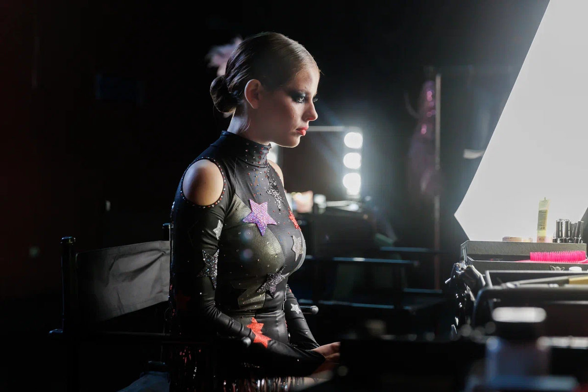 Травмы спорта и не только: сериал «На льду» с Пахомовой, Быстровым и Толстогановой вышел в Сети