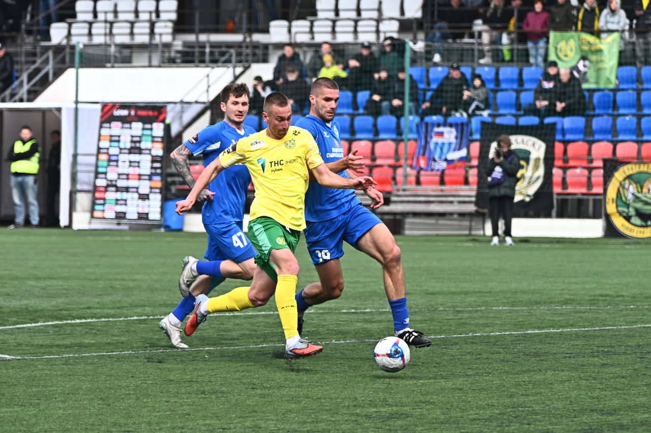 Кавказское и динамовское дерби, схватки в Краснодаре, Питере и Тюмени: смотрим футбольные матчи Второй лиги на каналах «Мяч» и «ТВ Спорт»