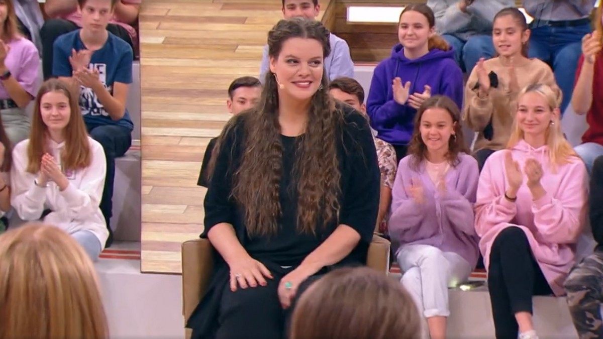 Рисуя словом: гость нового выпуска программы «101 вопрос взрослому» – Вера Полозкова