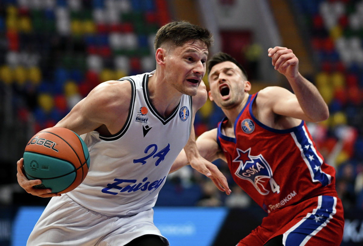 Лидер против разогнавшихся сибиряков: смотрим важную игру Единой лиги УНИКС – «Енисей» на канале «МАТЧ!»