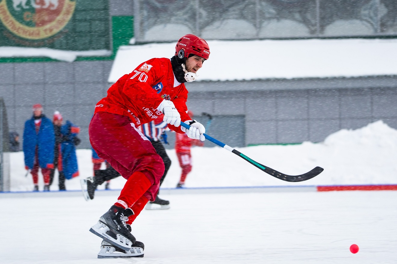 Полуфиналы суперлиги и матчи за 5-7 места: смотрим полуфиналы чемпионата России по хоккею с мячом и Кубок ФХМР на каналах «ТВ Спорт», «Хоккей ТВ» и «Триколор Спорт»