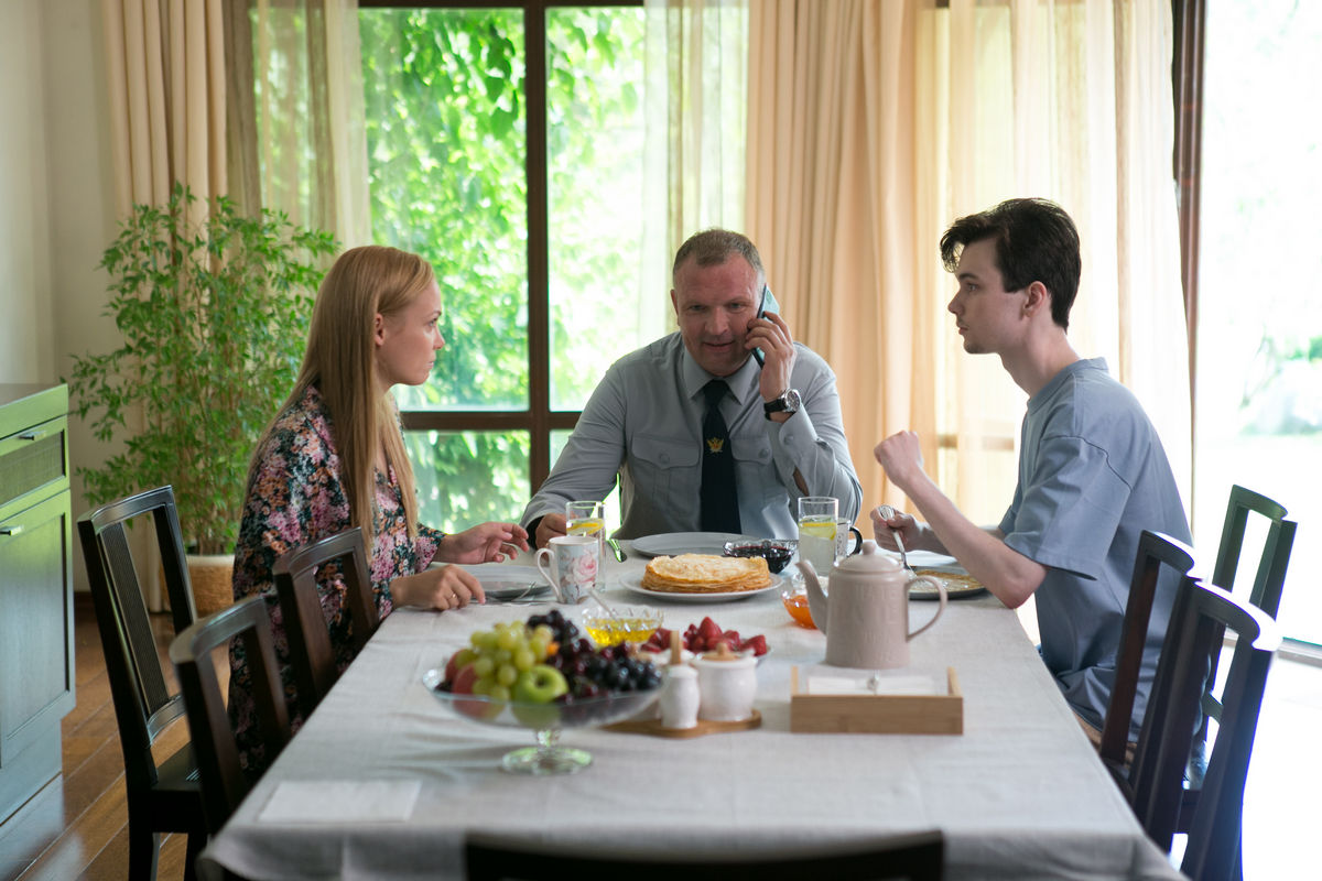 На Первом канале стартует новый остросюжетный сериал «Ангел мести» с Денисом Никифоровым и Татьяной Арнтгольц