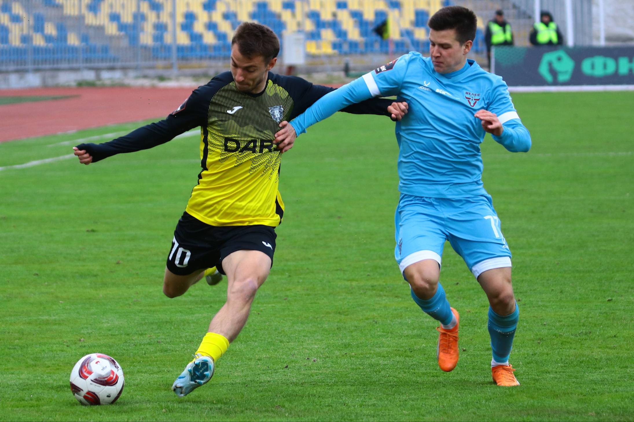 «Волга» принимает «Ленинградец», «Спартак» на первом месте, «Кубань» играет в Москве: матчи Второй лиги на каналах «Мяч» и «ТВ Спорт»