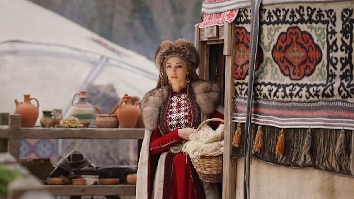 На канале «Романтичное»: вскоре на ТВ покажут премьеры сериалов «Алп-Арслан: Великий Сельджук» и «Надежда моя»