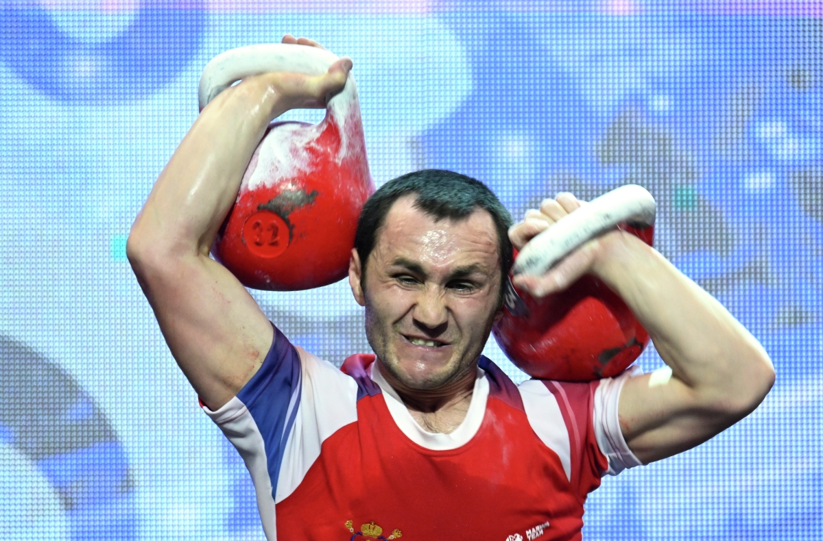 Смотрим суперзвезд сборной нашей страны в Кубке России по гиревому спорту на канале «Триколор Спорт 5»