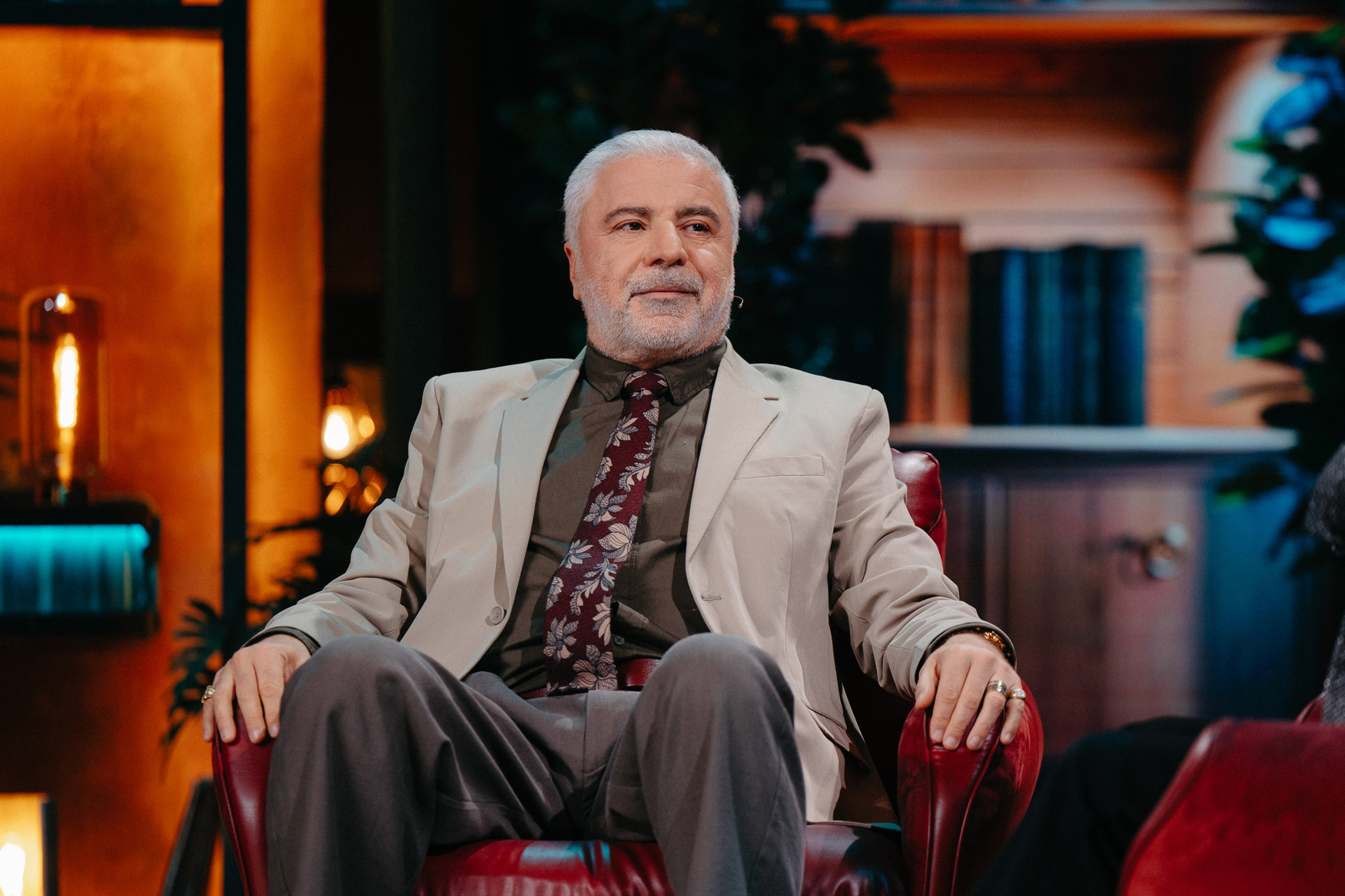 Поздравления от Сосо Павлиашвили и интриги в Стамбуле: что смотреть на ТНТ в восьмимартовские выходные