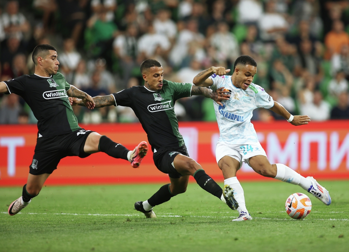 Узнаем, кто настоящий лидер: смотрим топ-матч 24-го тура РПЛ «Зенит» – «Краснодар» и игру «Химки» – «Крылья Советов» на телеканале «МАТЧ!»