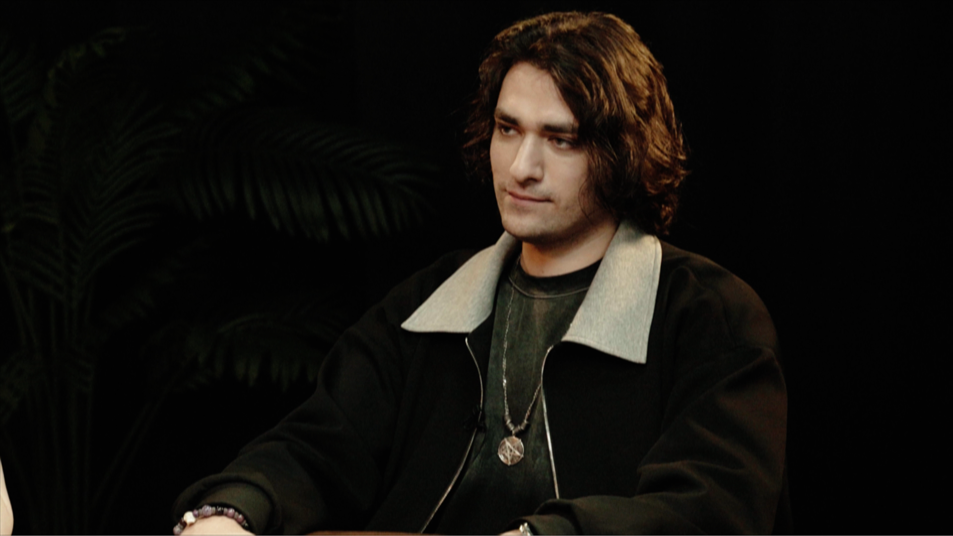 Тайны звезд и экстрасенсов: Олег Шепс и Денис Власенко раскроют свои секреты в новом подкасте «Сетка» от ТНТ