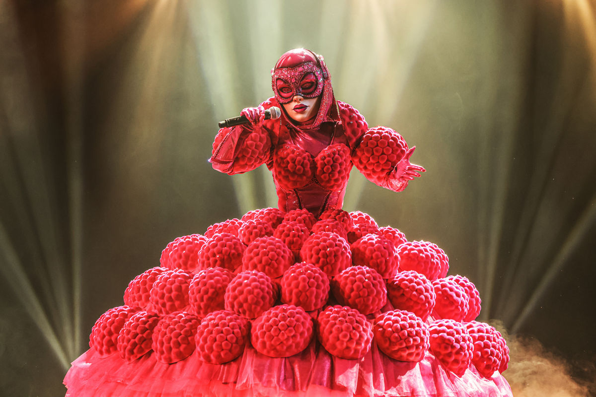 Тот самый Скорпион: на НТВ выходит специальный выпуск шоу «Маска» в честь Сергея Лазарева