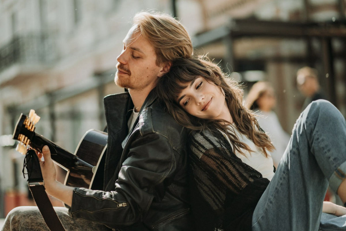 Изменить настоящее в прошлом: на широкие экраны летом выйдет комедия «Плагиатор»