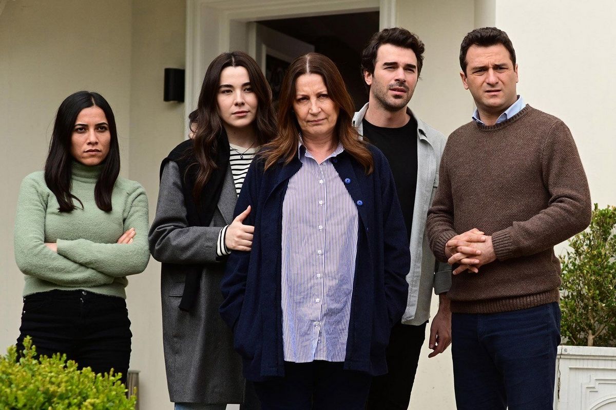 Премьера турецкого сериала «Обман» со звездой «Великолепного века» состоится на российском ТВ