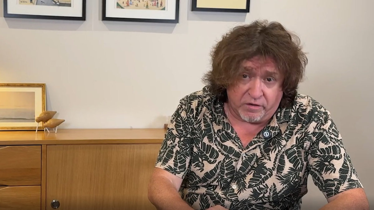 «Юность в сапогах»: проект «Хит Сториз» на МУЗ-ТВ раскроет подробности создания хита группы «Конец фильма»