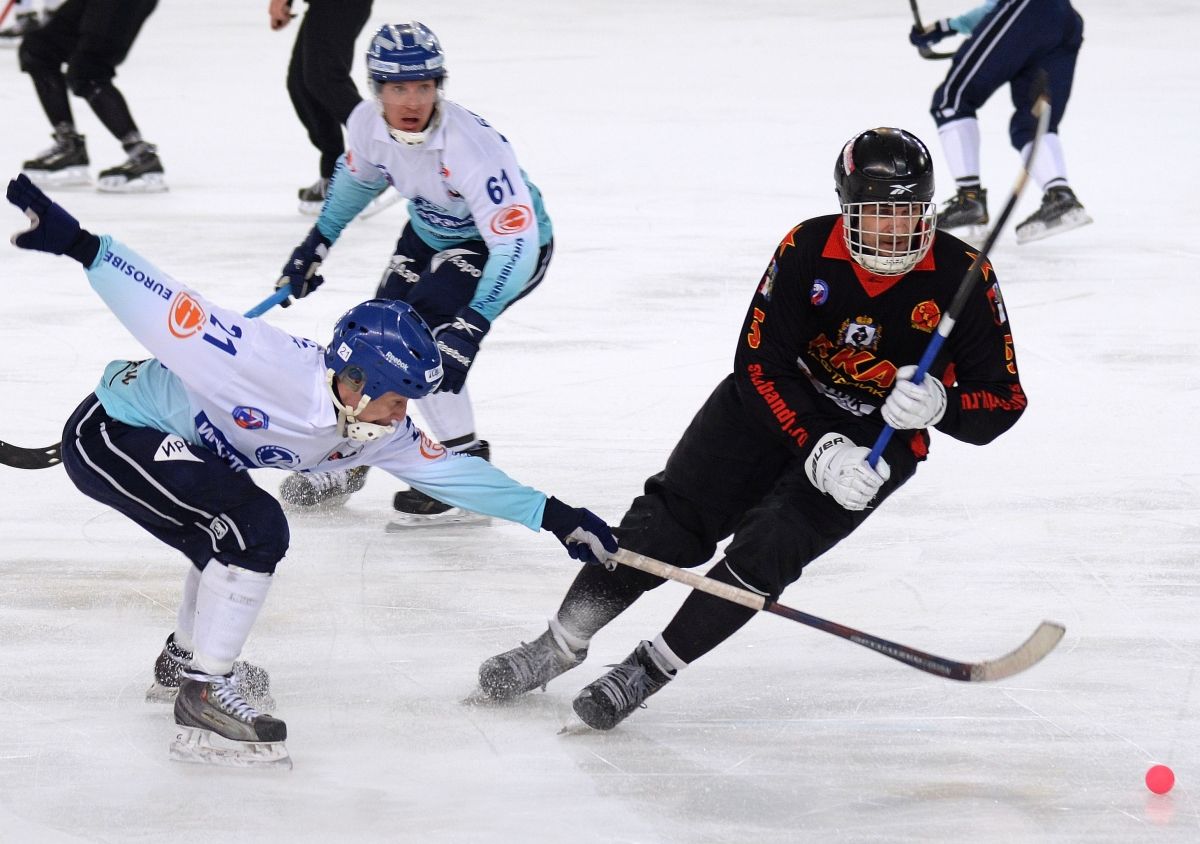 Супербитва «Динамо» – «СКА-Нефтяник», бой грандов «Водник» – «Енисей», «Кузбасс» примет «Родину»: чемпионат России по хоккею с мячом на каналах «Триколор Спорт», «ТВ Спорт» и «Хоккей ТВ»