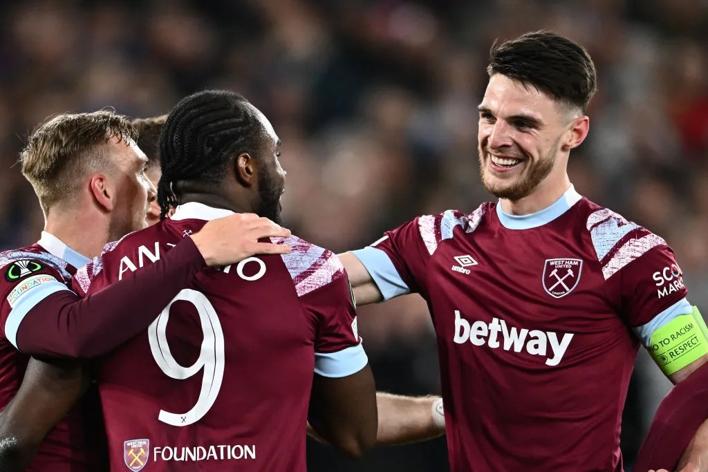 «Фиорентина» и «Вест Хэм» идут к финалу: смотрим первые матчи 1/2 Лиги конференций на «Матч ТВ»