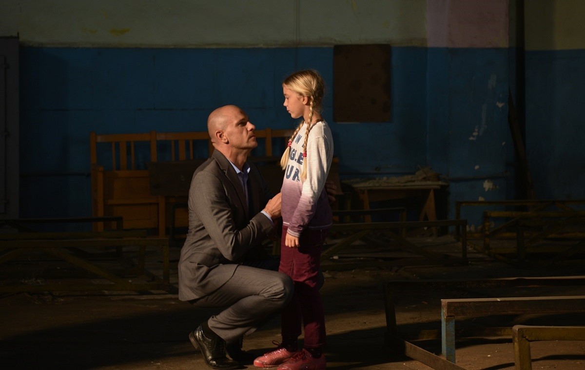 Домашнее задание для педагога: сегодня канал «Dомашний» покажет фильм «Наседка»