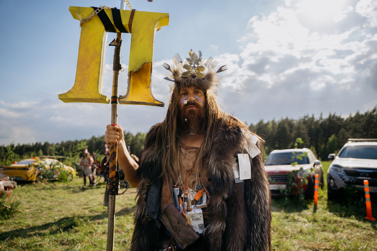 «Отлетевшая Москва» будущего: завершились съемки второго сезона сериала «Кибердеревня» с Павлом Деревянко