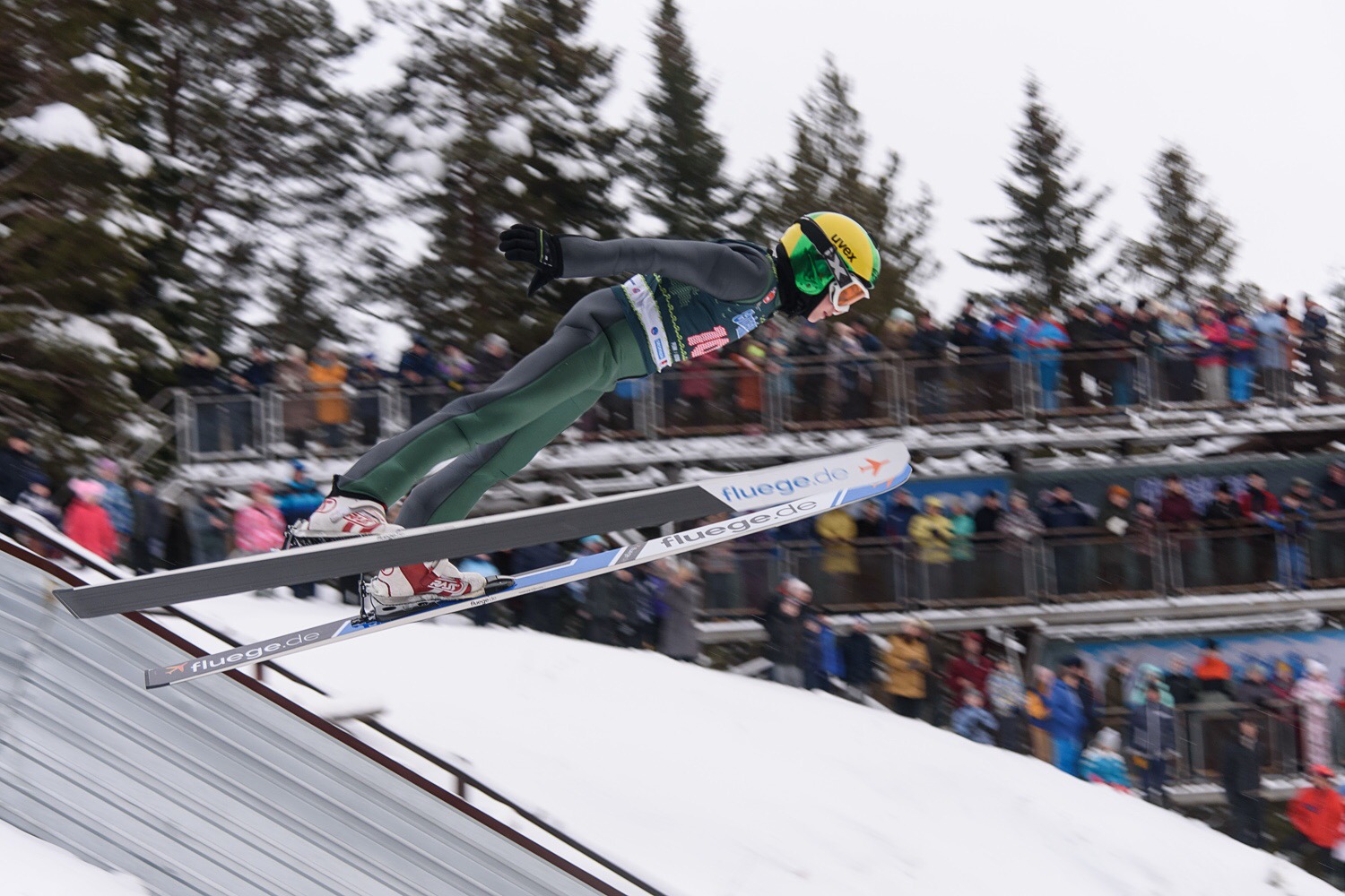 Юные летающие лыжники: смотрим «Рождественское турне» в «Большом эфире»