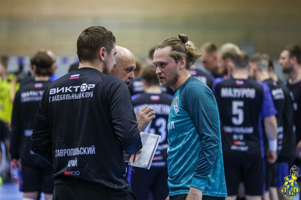 Они мечтают о золоте: увидим игру 1/4 финала гандбольной суперлиги «Пермские Медведи» – «ВиктОр» на канале «Триколор Спорт 9»