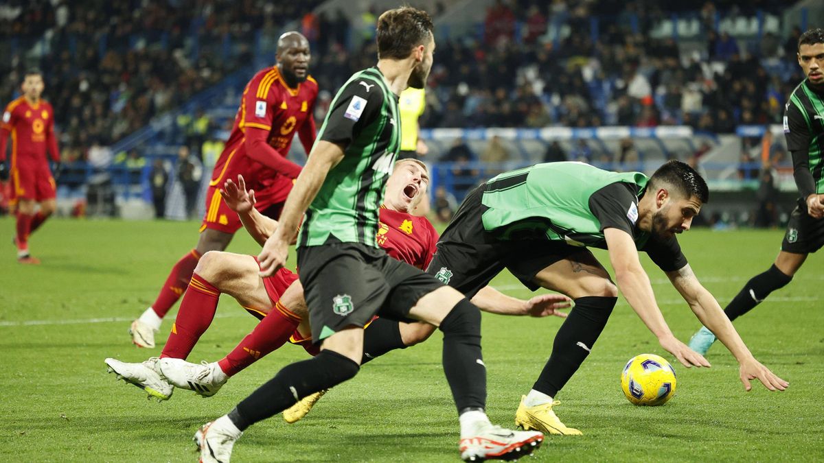 «Комо» принимает «Болонью», «Рома» против «Сассуоло», «Аталанта» сразится с «Торино»: 20-й тур чемпионата Италии на телеканале «МАТЧ!»