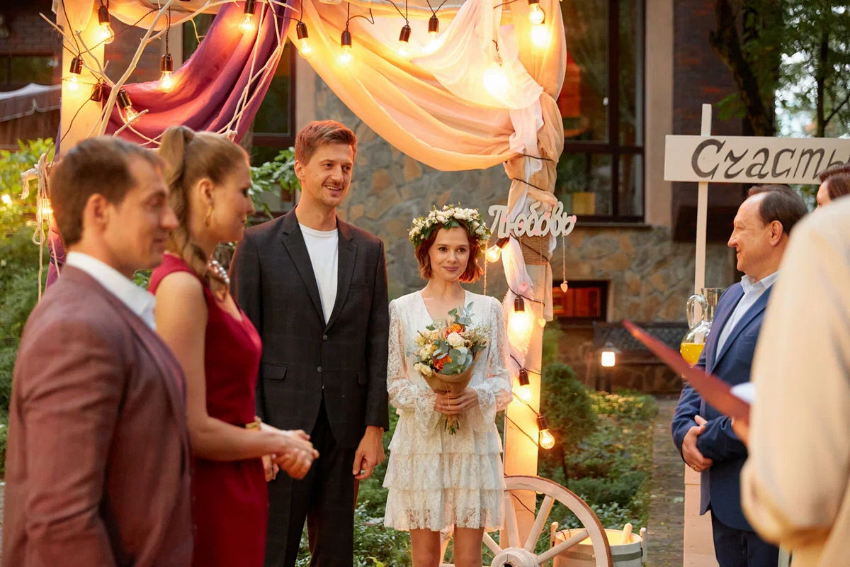 Сто историй о любви: новые мелодрамы на телеканале «Dомашний» с 24 по 28 марта