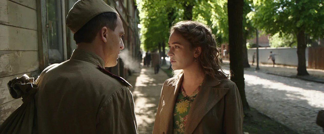 О любви и прощении: начались съемки фильма «Еврей» Дмитрия Фикса с Артуром Смольяниновым и Аглаей Тарасовой в главных ролях