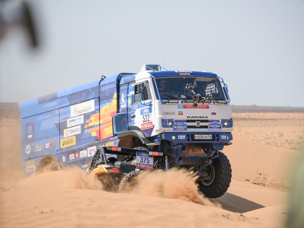 Известна дата премьеры: телеканал НТВ начинает показ сериала о лучших автопилотах мира «Мастер»