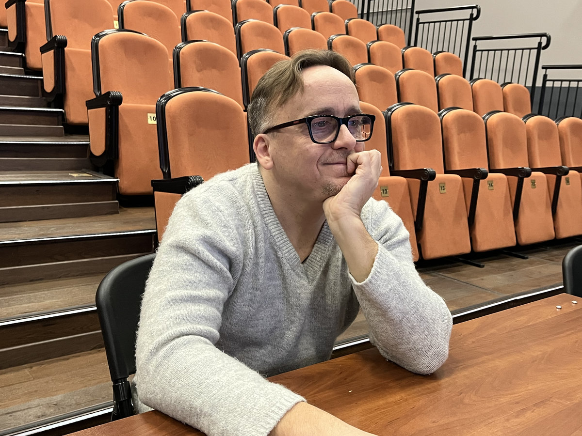 «Мы держим мировой уровень»: режиссер мегашоу «История игрушек» – о нюансах создания масштабного новогоднего представления