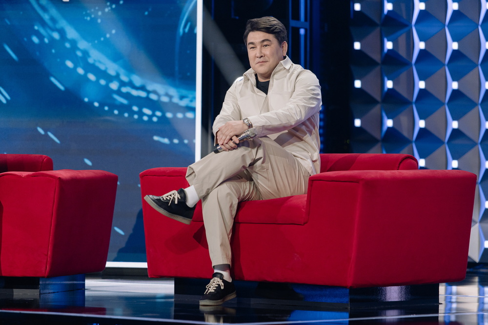 Такого еще не было: Азамат Мусагалиев сядет в кресло игрока шоу «Музыкальная интуиция» на ТНТ