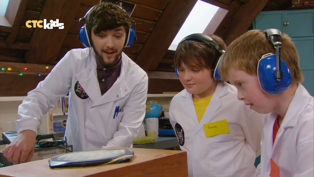 Весело о науке: на СТС Kids стартовало «Время экспериментов»