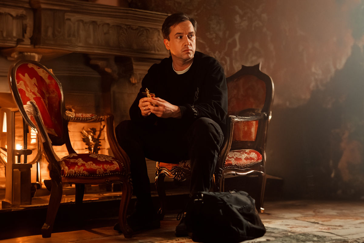 Из тихой обители – в мегаполис: продолжаются съемки второго сезона сериала «Монастырь» с Марком Эйдельштейном и Филиппом Янковским