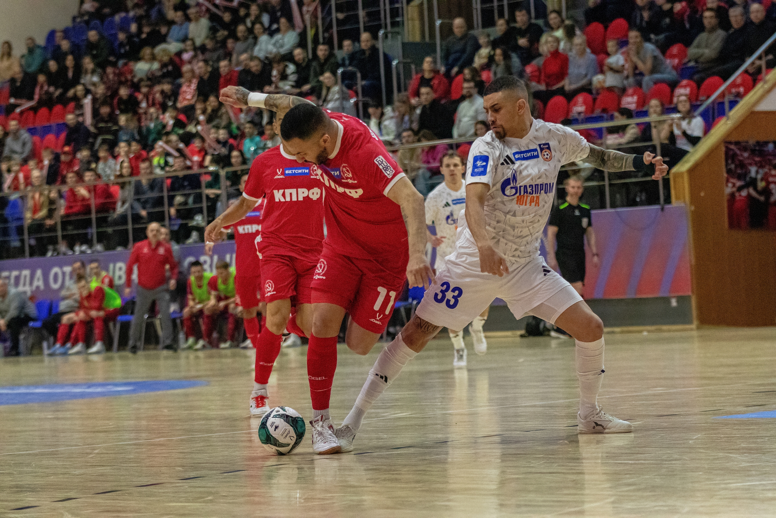 КПРФ выигрывает все, «Газпром-Югра» и «Норникель» в тройку, борьба в топ-8 продолжается: 19-й тур футзальной суперлиги на каналах «ТВ Спорт» и «Триколор Спорт»