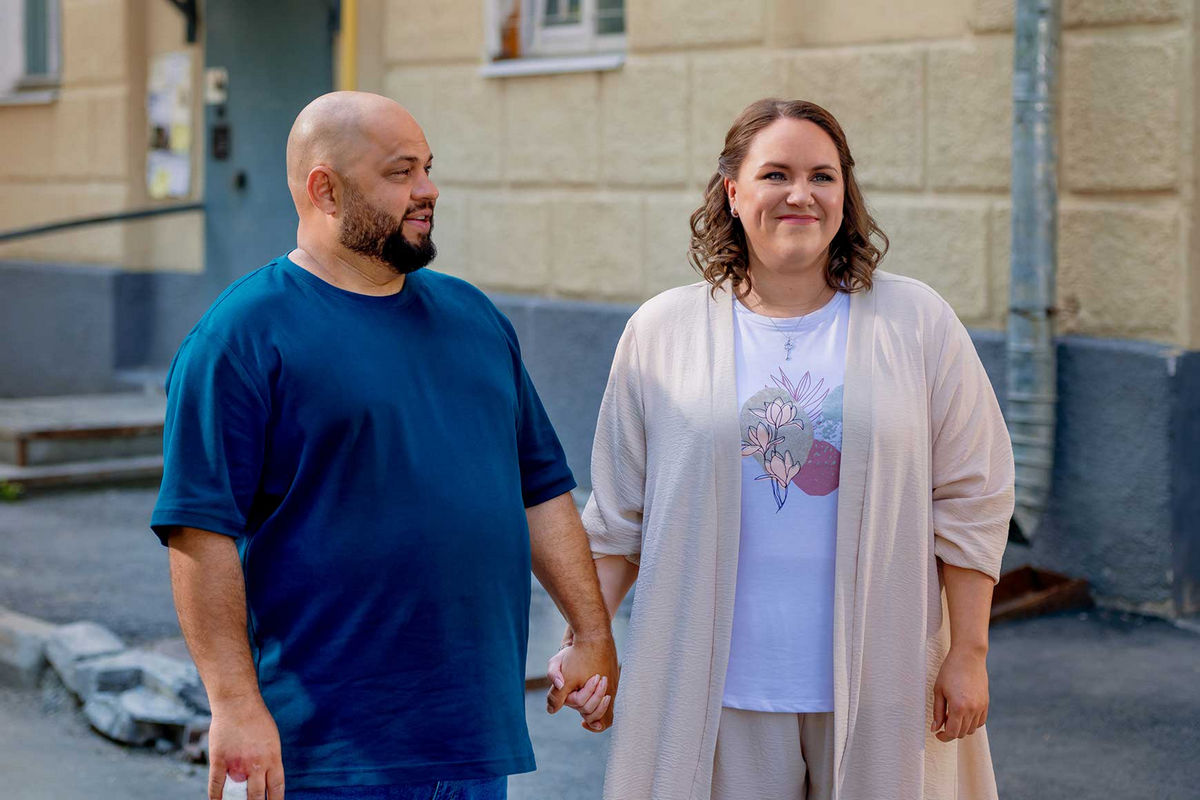 «Уральские пельмени» в главных ролях: на СТС состоится премьера второго сезона ситкома «Мама будет против»