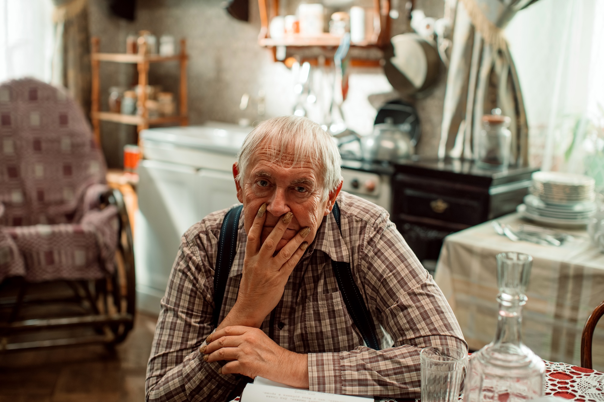 Дед Слава под подозрением: в Сети доступен новый трейлер сериала «Вампиры средней полосы»