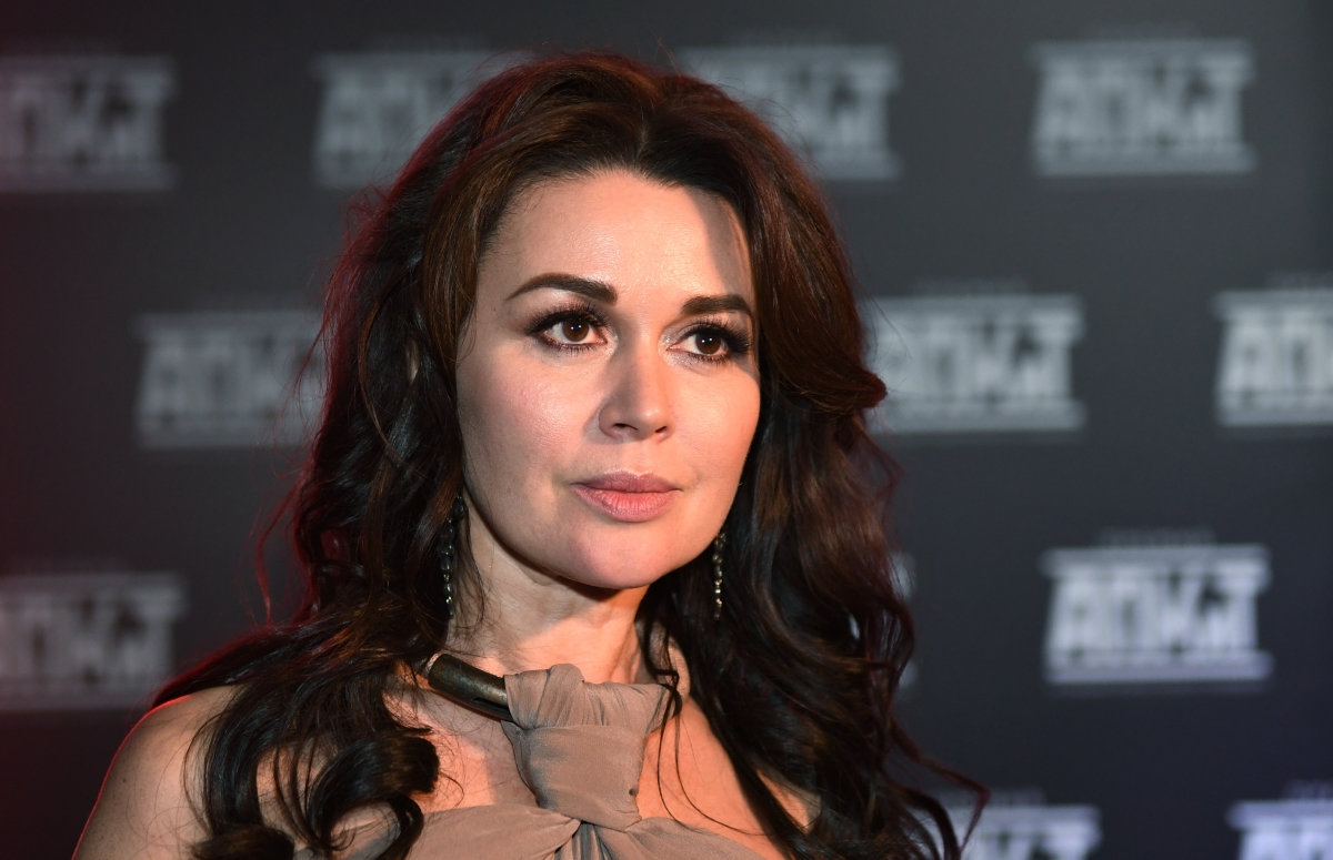 К 55-летию Анастасии Заворотнюк: Первый канал покажет премьеру документального фильма «Счастье у обрыва»