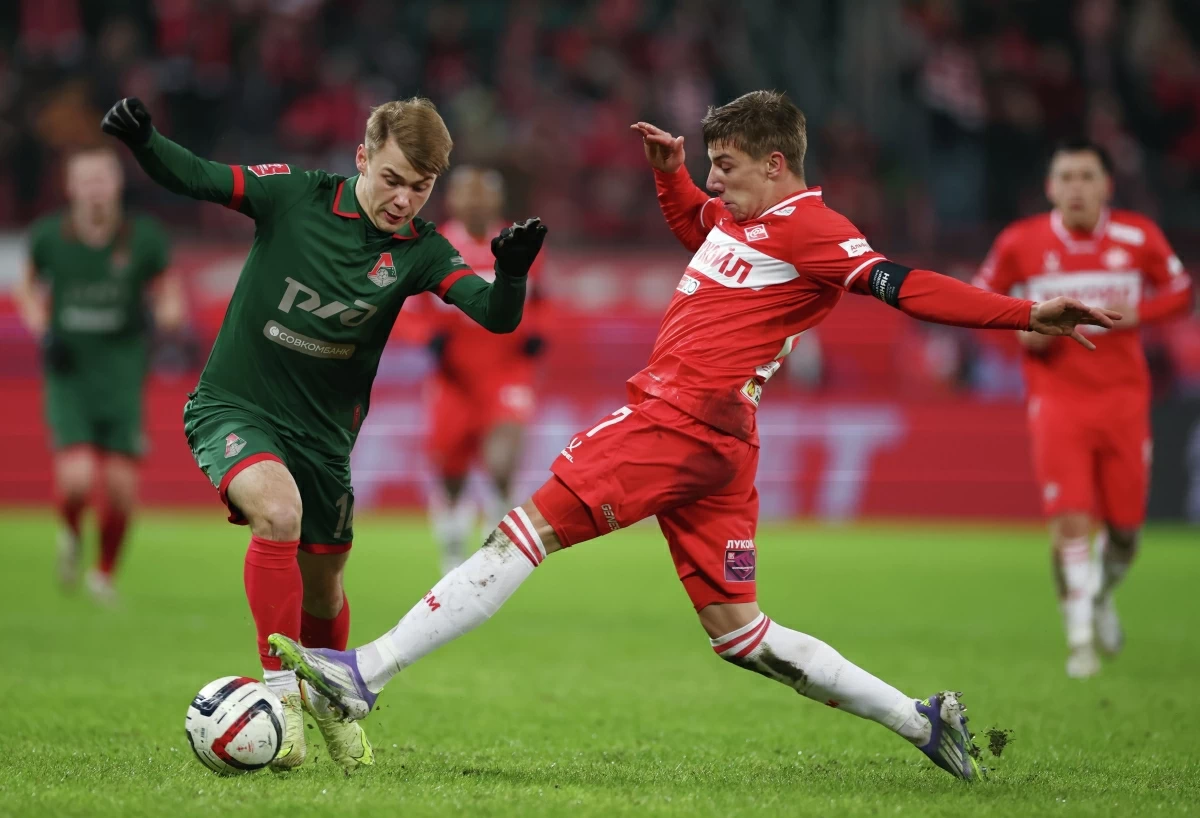 Жаркие воскресные битвы: смотрим игры 23-го тура РПЛ «Динамо» Махачкала – «Балтика» и «Спартак» – «Локомотив» на телеканале «МАТЧ!»