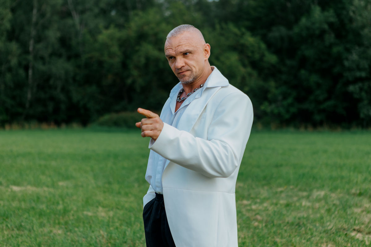 Дата премьеры: в мае выйдет новый, третий сезон комедии «Два холма» на START