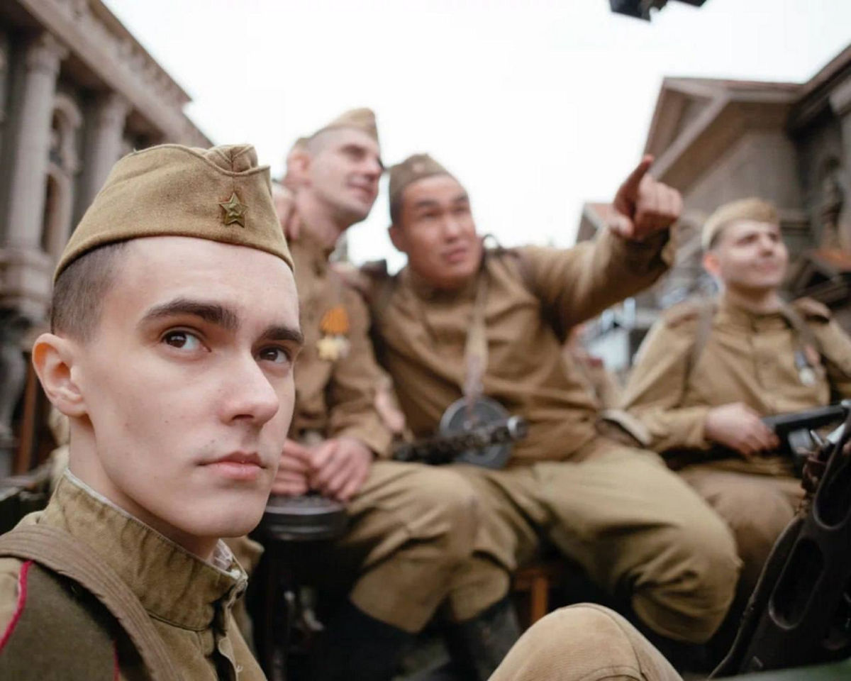Праздник со слезами на глазах: какие фильмы и сериалы о войне представят к 80-летию Великой Победы