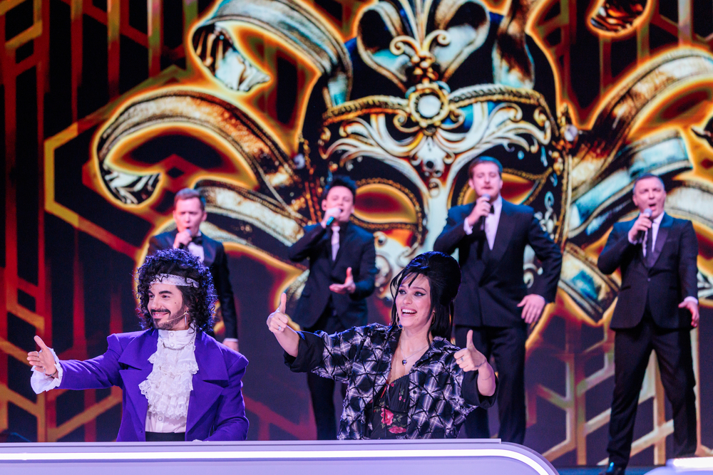 Регина Тодоренко приревновала мужа на шоу «Большой хит»