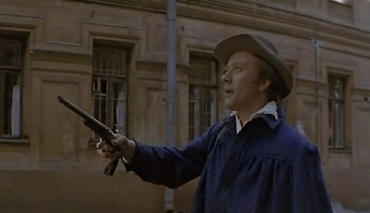 Сокровища нации: незабываемый фильм «Достояние республики» на канале «Любимое» рассказывает о погоне советского сыщика за контрабандистами