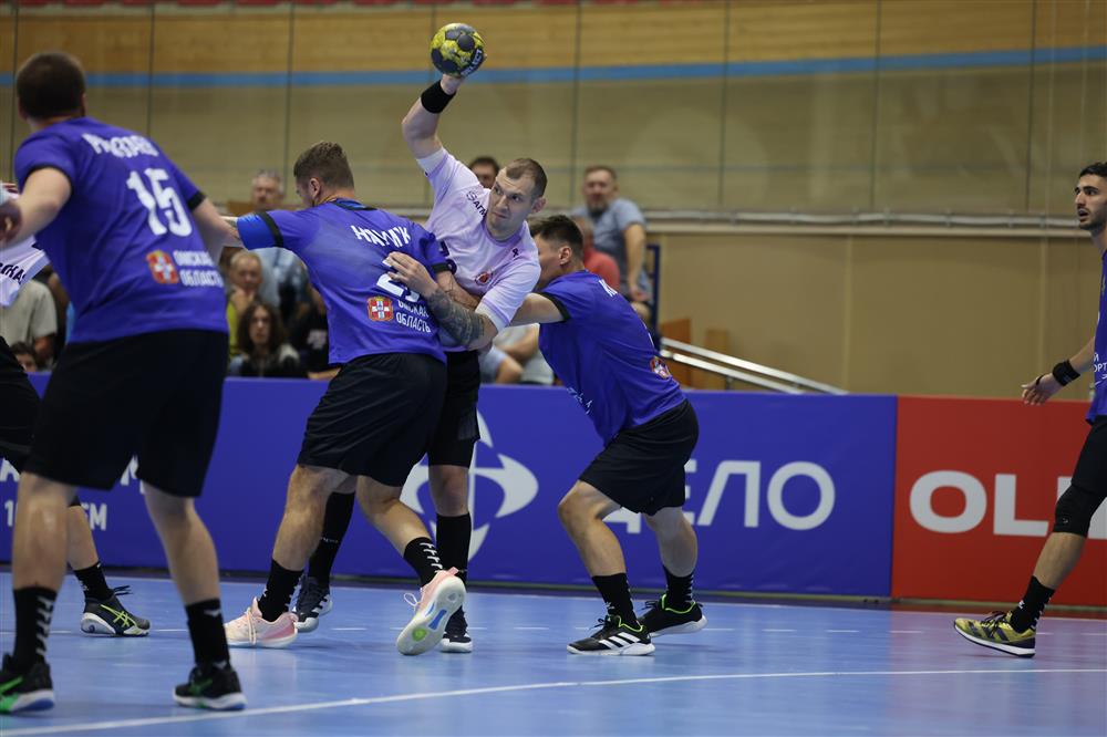 Обязаны бить аутсайдера и догонять лидеров: не пропустите матч гандбольной суперлиги «Чеховские Медведи» – «Скиф» на канале «Мяч»