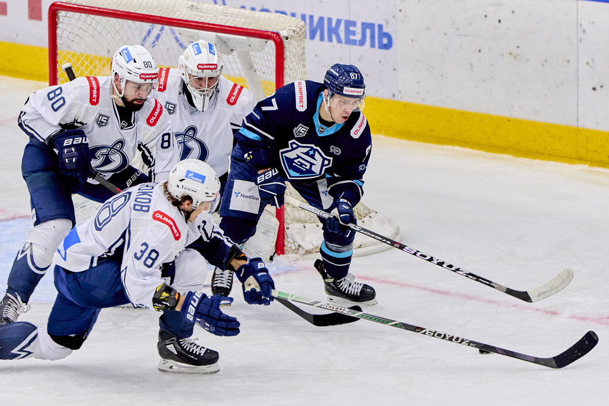 «Сокол» – «Динамо СПб», «Барс» – «Рубин», «Буран» – «Нефтяник»: смотрите трансляции матчей Всероссийской хоккейной лиги на канале «Хоккейный»