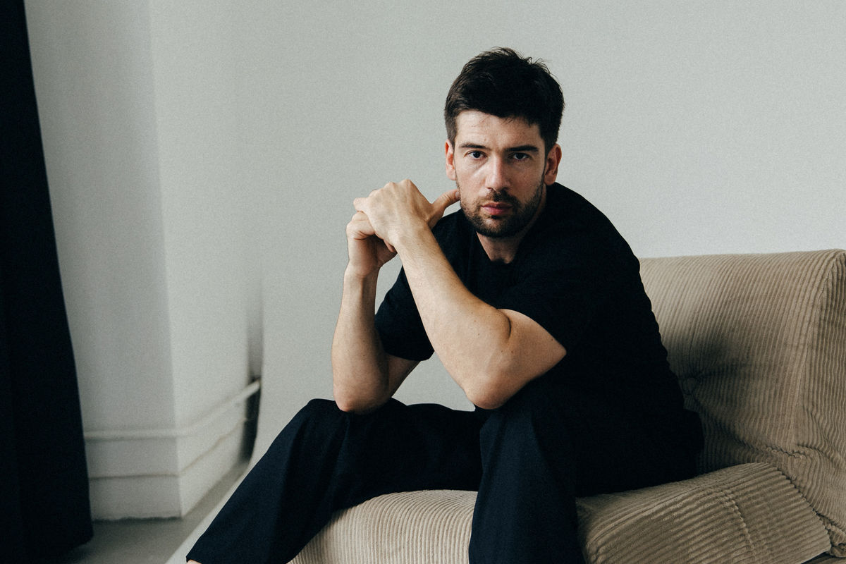 «Нет ничего лучше, чем играть концерт для своей публики, которая пришла послушать именно тебя»: Антон Лаврентьев о музыке, осмыслении жизни через творчество и мечтах